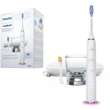 Philips Periuta de dinti sonica electrica Philips Sonicare DiamondClean Smart 9400 HX9917/88, 62000 miscari/minut, 4 moduri de curatare, 3 nivele intensitate, senzor presiune, functia BrushSync, 2 baze cu rol de incarcare, 2 capete de periere, Alb